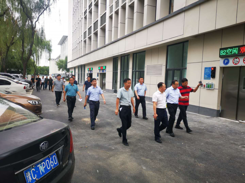 洛陽市委常委、市政府黨組成員魏建平 督導(dǎo)調(diào)研我市城市停車場重點項目建設(shè)工作